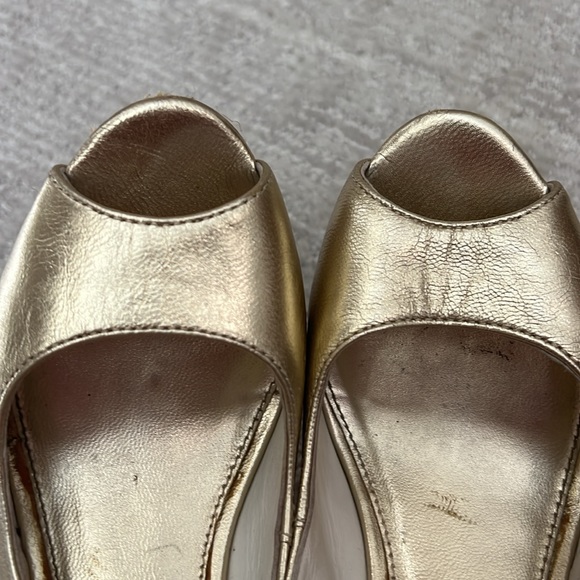 Lilly Pulitzer Kristen gold wedge size 7 - Picture 10 of 11
